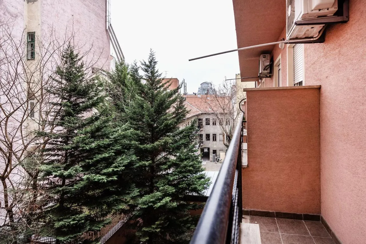 Downtown Charm With Balcony And Garden View Apartment Budapest